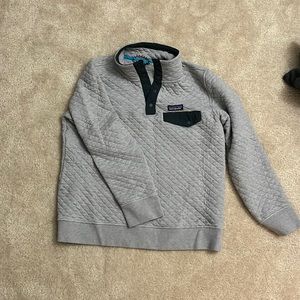 Medium Patagonia sweatshirt